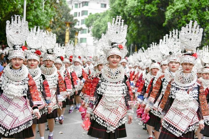 巧手創(chuàng)造“錦繡”新生活——貴州特色苗繡產(chǎn)業(yè)發(fā)展觀察