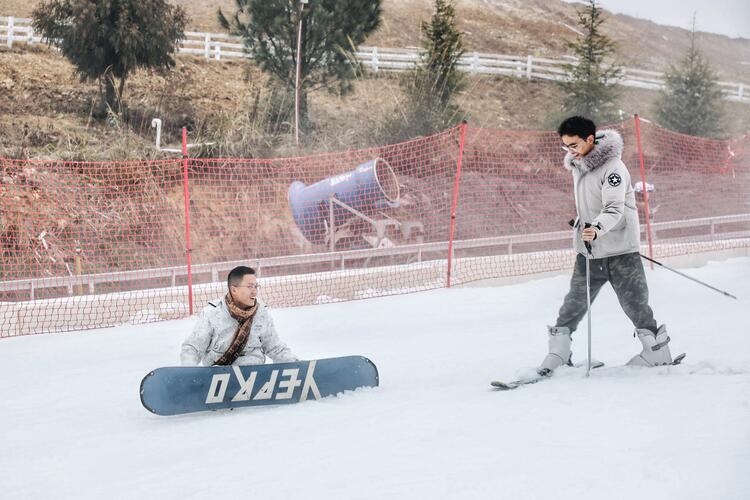 這個(gè)冬天 貴州持續(xù)釋放冰雪魅力