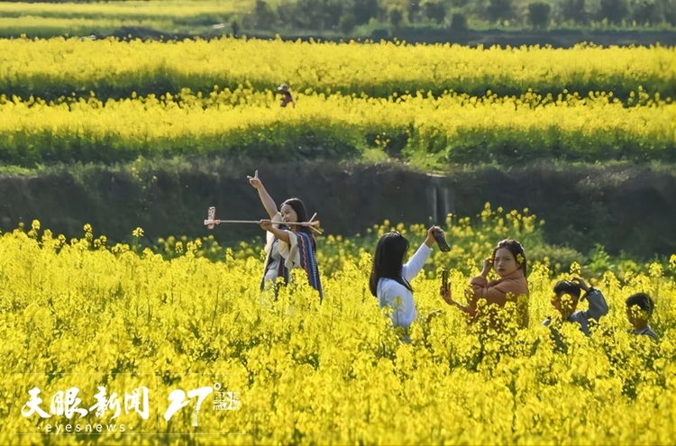 貴州省多地推出文旅大餐吸引游客紛至沓來