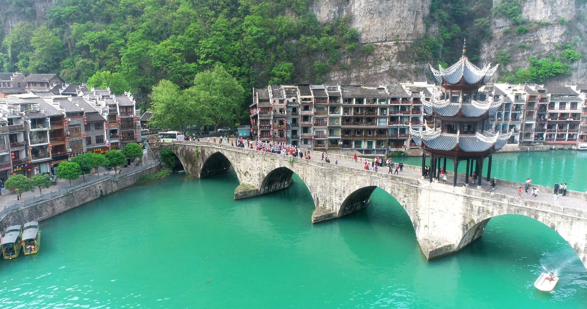 貴州鎮(zhèn)遠：強化文旅新動能 春日旅游活力旺