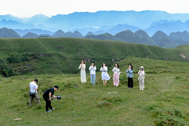 在阿西里西遇見“草原牧歌” 打卡貴州版“阿勒泰”