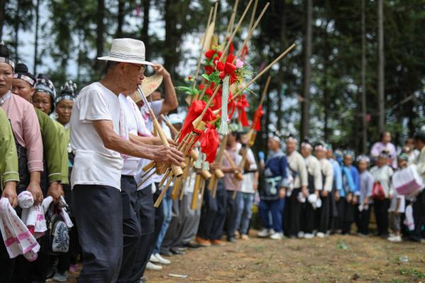 貴州三都：苗族“爬坡節(jié)”