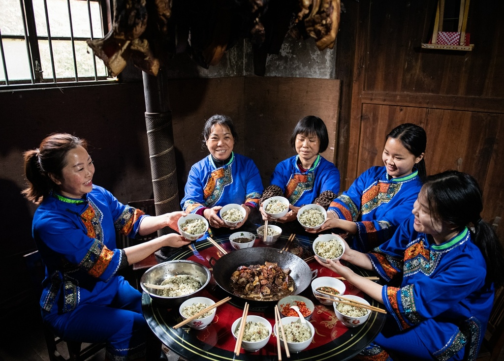 貴州天柱：春到侗家社飯香