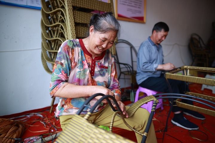 貴州：開創(chuàng)百姓富、生態(tài)美的多彩貴州新未來