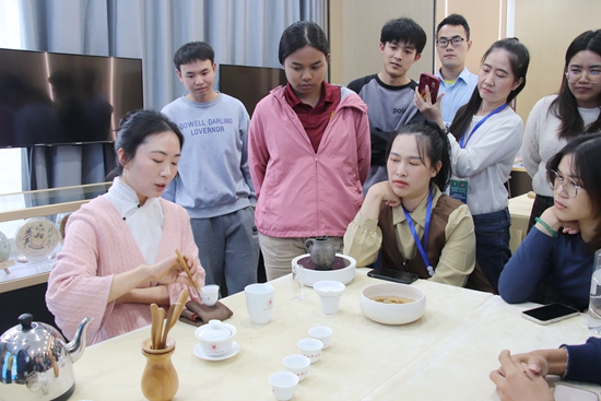 泰國本土中文教師到貴州開展研修 立體多元了解中國_fororder_微信圖片_20240402100715