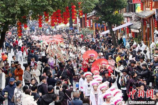 （走進中國鄉(xiāng)村）赴千年侗寨“尋味”侗年