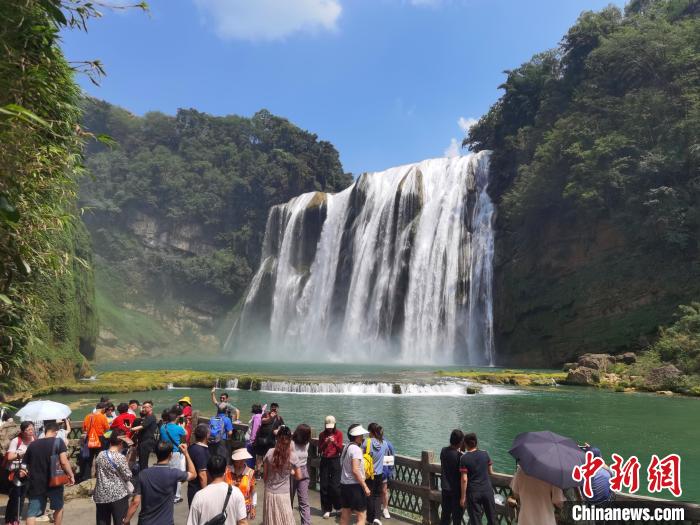 航旅融合 貴州實(shí)現(xiàn)熱門景區(qū)“串飛”旅行