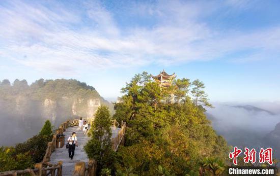 施秉縣喀斯特世界自然遺產(chǎn)地云臺(tái)山一隅。　磨桂賓　攝